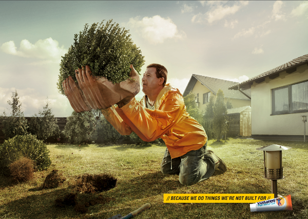 創(chuàng)意海報(bào)的視覺革命 從素材合成到全球頂尖廣告設(shè)計(jì)的靈感解碼